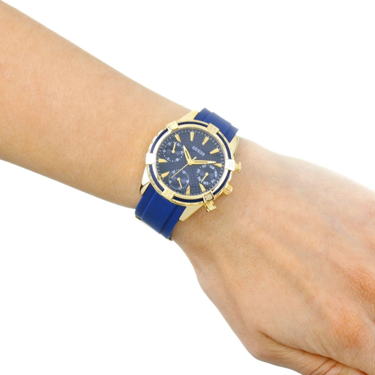 Guess Analog Blue Dial Women's Watch W0562L2