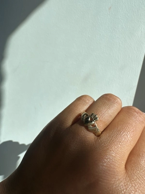 Vintage 9ct Yellow Gold Heavy Plain Claddagh Ring