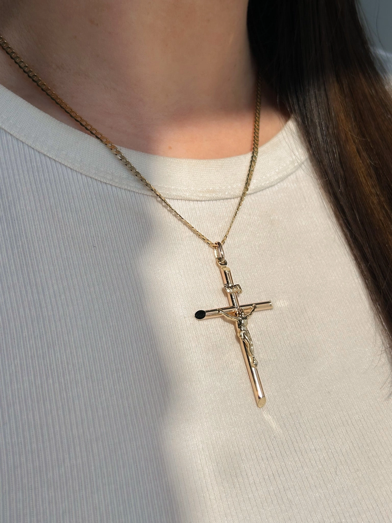 Vintage 9ct Yellow Gold Large Crucifix Pendant