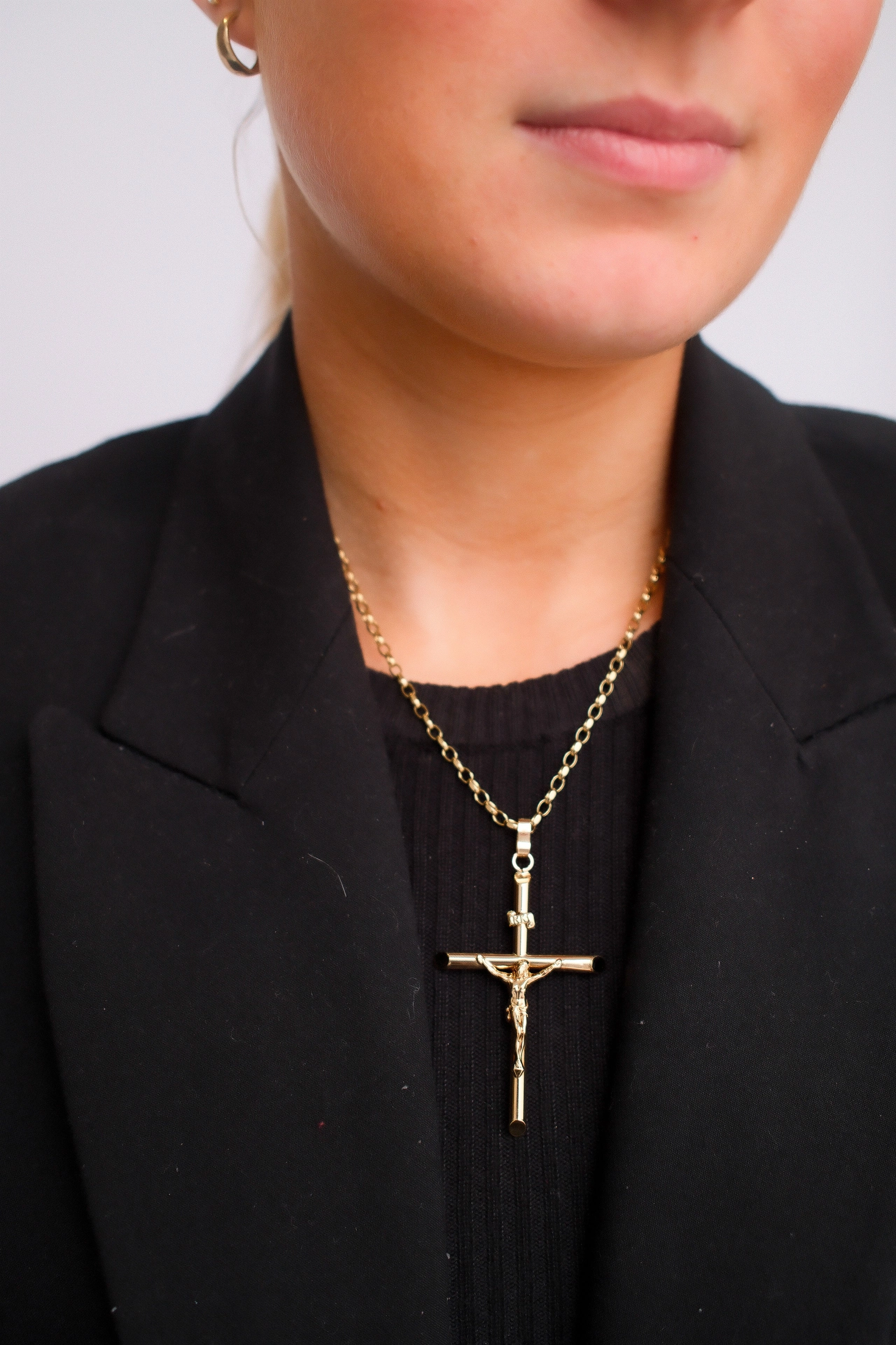Vintage 9ct Yellow Gold Large Crucifix Pendant