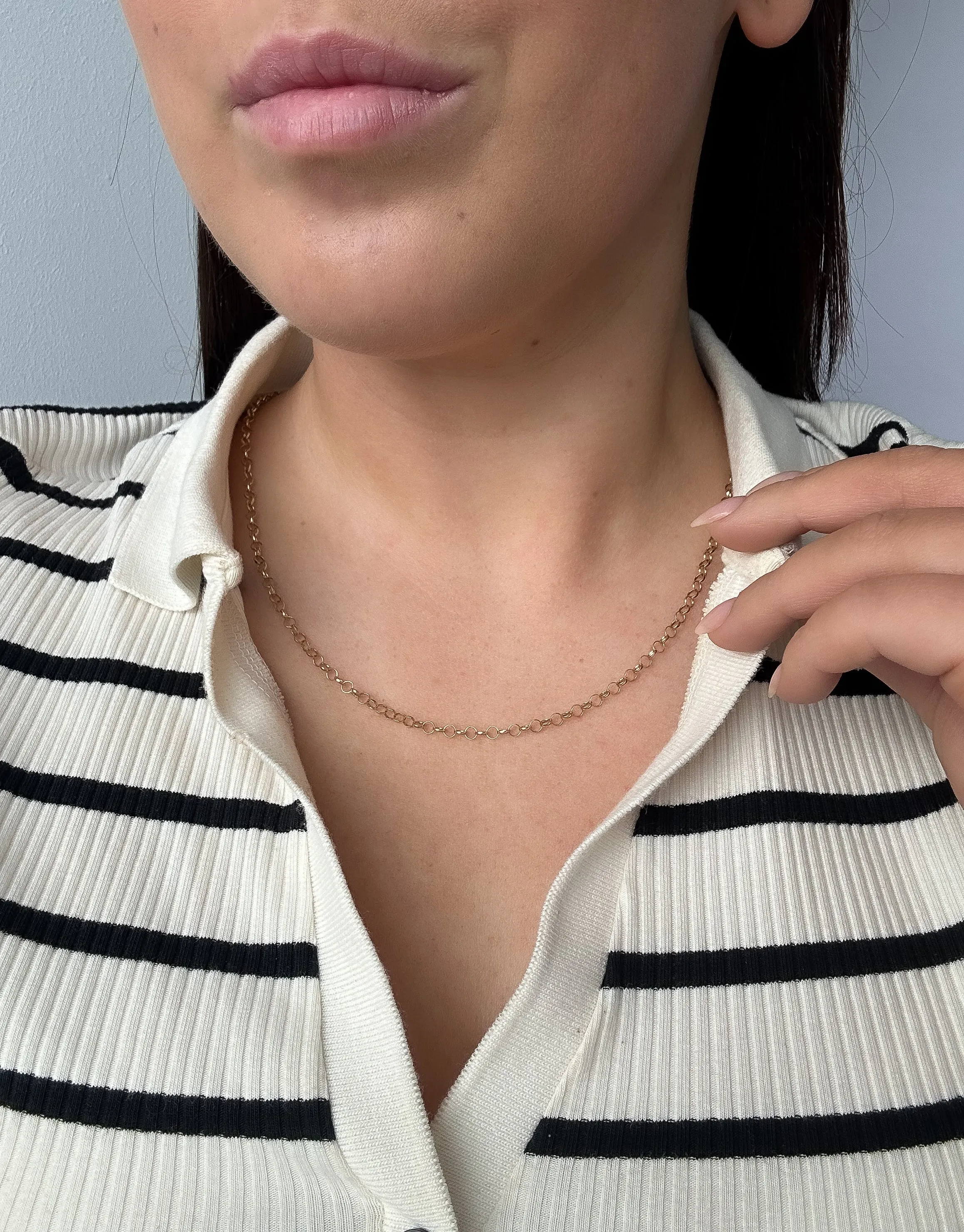 Vintage 9ct Yellow Gold Petite Round Belcher Necklace
